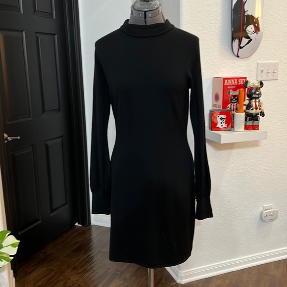 Elie Tahari Dresses & Skirts - Merino Wool Ellie Tahari Dress!